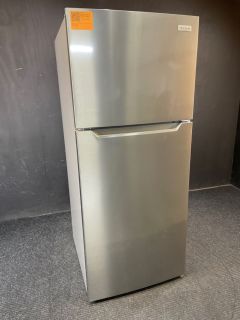 Frigidaire 28"W 18 Cu Ft EnergyStar Top Freezer Refrigerator in Stainles; Optional Icemak IMKTTM0018 - FFHT1822UVC