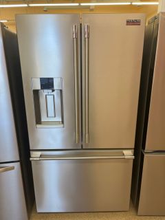 Frigidaire Professional 36 Inch 28 Cu Ft French Door Refrigerator in PrintProof Stainless - PRFS2883AF