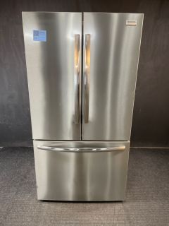 Refrigerador Frigidaire Gallery de 36" (23 pies cúbicos), de profundidad estándar, sin dispensador, con puertas francesas, en acero inoxidable antihuellas - GRFG2353AFC