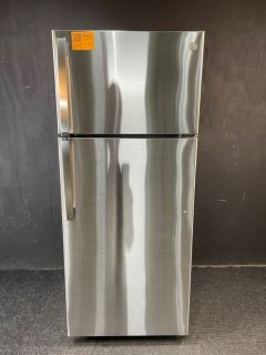 GE 28 Inch Wide 18 Cu Ft Energy Star Top Freezer Refrigerator in Stainless; Optional IM4D Icemaker - GTE18GSNRSSC