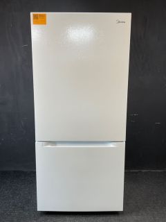 Midea 30 Inch 19 Cu Ft Freezer on Bottom Refrigerator in White (IM1900MD Icemaker $119.99) - MRB19B7AWW