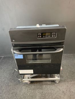 Horno de pared individual autolimpiante GE de 24" en color negro - JRP20BJBBC