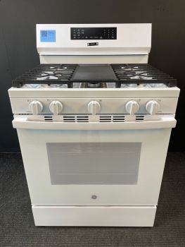 GE 30" Free-Standing Gas Conv Range with No Preheat Air Fry and EasyWash Oven Tray in White - GGF600AVWWC
