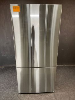 GE 17.7 Cu. Ft. 31.25" Wide Counter Depth Bottom Freezer Refrigerator in PrintProof Stainless - GBE17HYRFSC