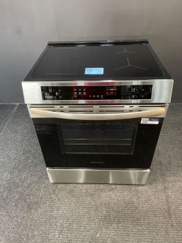 Cocina empotrable de inducción Frigidaire con superficie lisa, convección y freidora de aire, en acero inoxidable - FCFI3082BSC