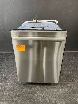 Bosch 500 Series 24" Top Control 44 Decibel Dishwasher with Bar Handle and 3rd Rack in Stainless - SHX65CM5N