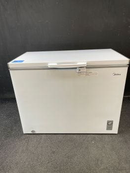 Midea 10 Cu Ft Chest Freezer Manual Defrost in White - MRC10M5CWW