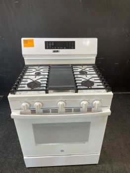 GE 30" Free-Standing Gas Conv Range with No Preheat Air Fry and EasyWash Oven Tray in White - GGF600AVWWC