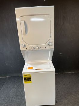 GE 2.3/4.4 Cubic Ft 24" wide Electric Stacked Washer/Dryer in White - GUD24ESSMWWC