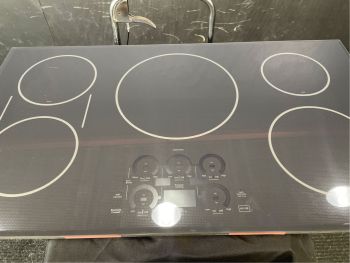 GE Cafe 36 Inch 5 Burner Touch Control Induction Smoothtop Cooktop in Black - CHP90361TBBC
