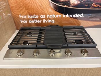 Electrolux 36 Inch Gas 5 Burner Cooktop in Stainless - ECCG3668AS