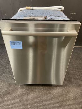 Bosch 500 Series 24" Top Control 44 Decibel Dishwasher with Bar Handle and 3rd Rack in Stainless - SHX65CM5N