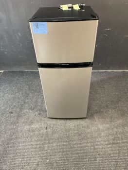 FRIGIDIARE 19 Inch 4.5 Cu Ft Compact Refig with Small freezer - FFPS4533UMC