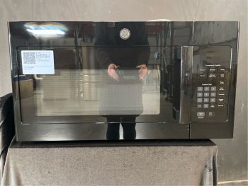 GE 1.6 Cubic Ft. Capacity 30" wide 1000W Over the Range Microwave in Black - JVM3160DFBBC