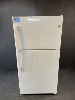 GE White 21 cu ft Top Freezer 32.75" wide uses IM4D - GTS22KGNRWWC