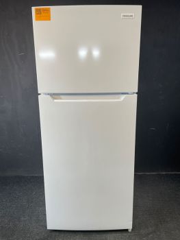 Frigidaire 28"W 18 Cu Ft EnergyStar Top Freezer Refrigerator in White; Optional Icemak IMKTTM0018 - FFHT1822UW NEW