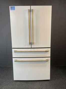 Café 28.7 Cu. Ft. White Matte French Door Refrigerator With Auto Fill Pitcher - CGE29DP4TW2C