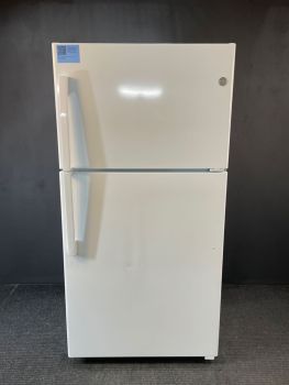 GE White 21 cu ft Top Freezer 32.75" wide uses IM4D - GTS22KGNRWWC
