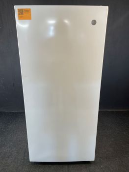 GE 14 Cubic Ft. Upright Frost Free Freezer in White - FUF14QRRWWC