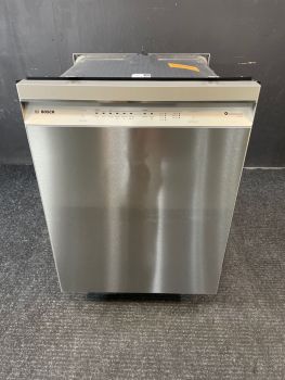 Bosch 300 Series 24" Wide Front Control 46 Decibel Dishwasher with 3rd Rack in Stainless - SHE53C85N