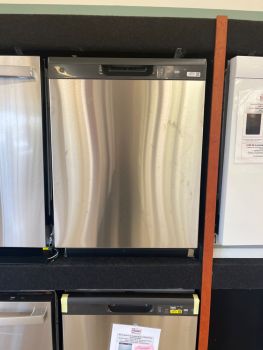 GE 24" Wide Front Control 60 Decibel Stainless Dishwasher - GDF450PSRSS