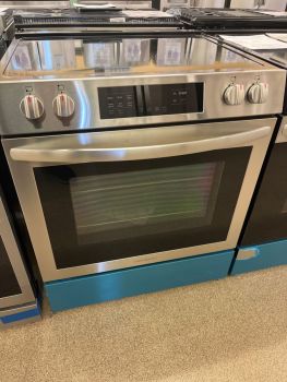 Frigidaire 30" Slide In Electric Range in Stainless - FCFE3083AS