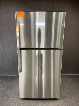 GE 33 Inch 21 Cu Ft EnergyStar Top Freezer Refrigerator with Icemaker in Stainless - GIE21GSHSSC