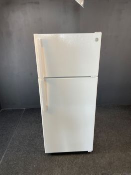 GE 28 Inch 18 cu ft Top Freezer Energy Star Refrigerator in White; optional icemaker IM4D - GTE18DTNRWWC