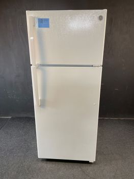 GE 28 Inch 18 cu ft Top Freezer Energy Star Refrigerator in White; optional icemaker IM4D - GTE18DTNRWWC