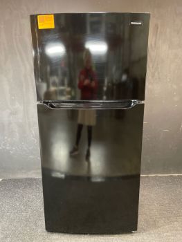 Frigidaire Top Freezer Energy Star Refrigerator 30" Wide 20 Cu Ft. in Black; Op Icemaker im117000 - FFHT2045XB