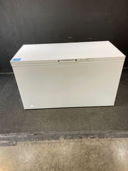 Frigidaire 14.8 Cu ft Manual Defrost Chest Freezer in White - FFCL1542AWC