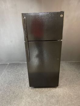 GE 28 Inch 18 cu ft Top Freezer Energy Star Refrigerator in Black; optional icemaker IM4D - GTE18DTNRBBC