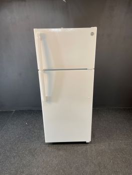 GE 28 Inch Wide 18 Cu Ft Energy Star Top Freezer Refrigerator in White; Optional IM4D Icemaker - GTE18GTNRWWC