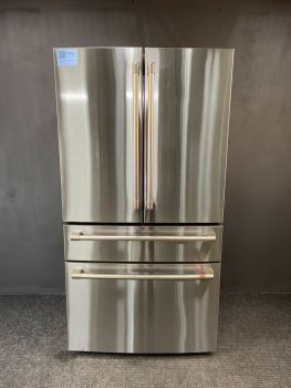 Refrigerador GE Cafe de 4 puertas, 23.2 pies cúbicos, 35.75 pulgadas de ancho, de profundidad estándar, sin dispensador, en acero inoxidable - CJE23DP2WS1C