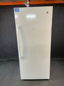 GE 21 Cu Ft Upright Freezer Frost Free in White - FUF21DLRWWC
