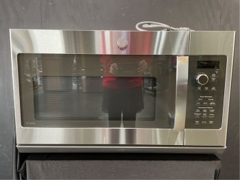 Microondas GE Profile de 2.2 pies cúbicos, 30" y 1000 W con sensor, para instalar sobre la estufa, con ventilación extensible, en acero inoxidable - PVM9225SRSS