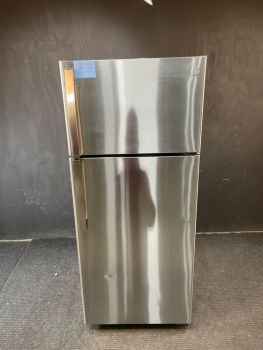 GE 28 Inch 18 Cu Ft EnergyStar Top Freezer Refrigerator with Icemaker in Stainless - GIE18GSNRSSC