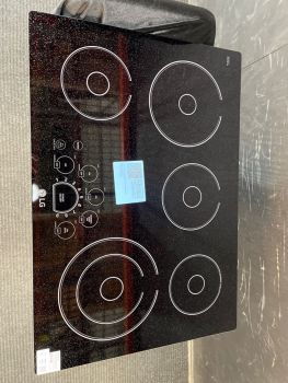 LG 30 Inch Electric Smoothtop 5 Burner Cooktop in Black - LCE3010SB