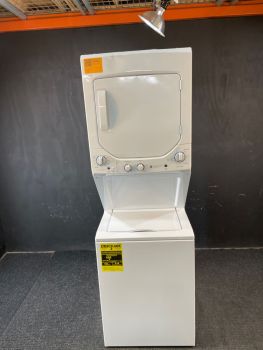 GE 2.3/4.4 Cubic Ft 24" wide Electric Stacked Washer/Dryer in White - GUD24ESSMWWC