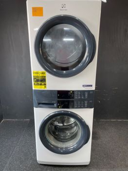 Electrolux 4.5/8.0 Cubic Ft 27" wide Electric Stacked Washer/Dryer in White - ELTE7300AW