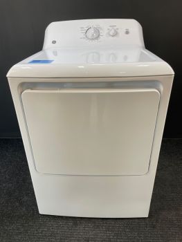 Secadora de gas GE de 27 pulgadas y 6.2 pies cúbicos en color blanco - GTX22GASKWWC