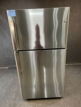 GE Stainless 21 cu ft Top Freezer 32.75" wide uses IM4D - GTS22KYNRFSC