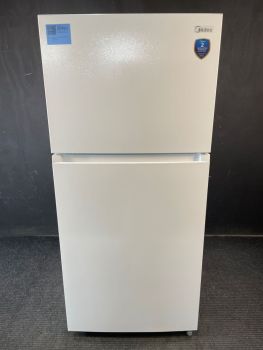 Midea 30 In Wide 18 Cu Ft Energy Star Top Freezer Refrigerator in White  IceMaker IM1900MD - XMRT18D3BWW