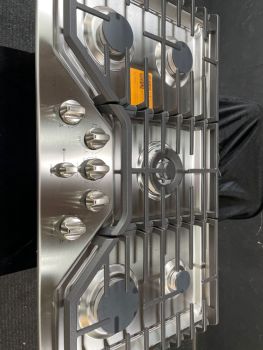 GE Cafe 36 Inch 5 Burner Gas Cooktop with 20K BTU Tri Ring Burner and Griddle in Stainless - CGP95362MS1