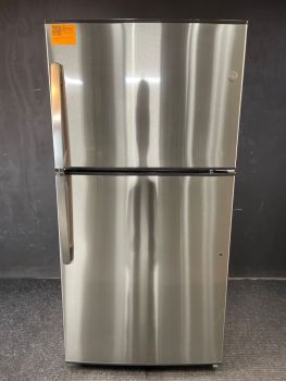 GE 33 Inch 21 Cu Ft EnergyStar Top Freezer Refrigerator with Icemaker in Stainless - GIE21GSHSSC