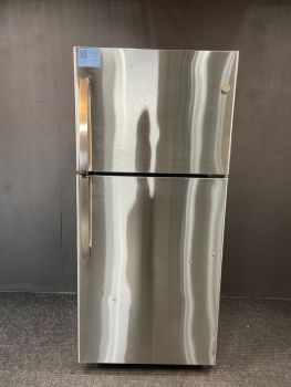 GE 30 Inch Wide 19 Cu Ft Energy Star Top Freezer Refrigerator in Stainless; Optional IM4D Icemaker - GTE19JSNRSSC