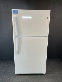 GE White 21 cu ft Top Freezer 32.75" wide uses IM4D - GTS22KGNRWWC
