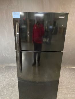 Frigidaire Top Freezer Refrigerator 30" Wide 20 Cu Ft. in black; Optional Icemaker IM11700 - FFHT2022ABC