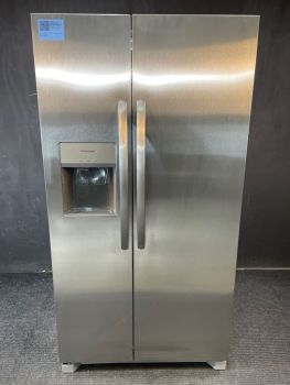 Refrigerador Frigidaire de 26 pies cúbicos y 35.75 pulgadas de ancho, de dos puertas verticales, en acero inoxidable - FRSS2623ASC