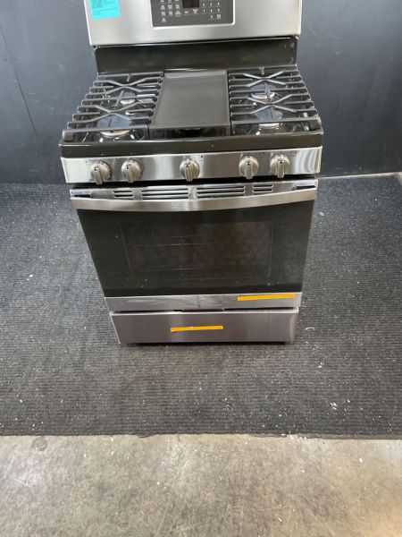 30 Stainless Steel Gas Cooktop with Griddle